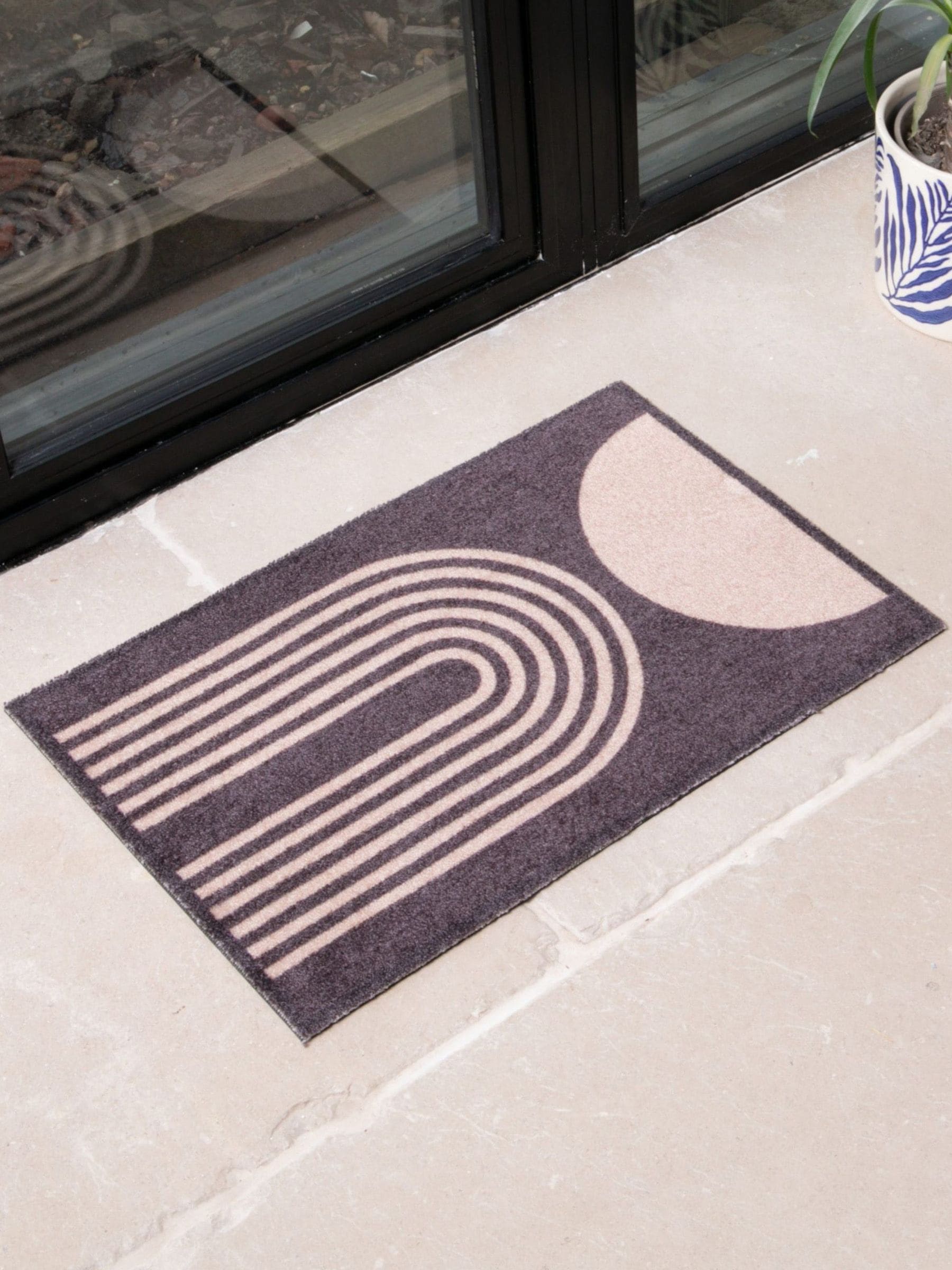 Artsy Mats Brown Abstract Indoor Washable Doormat (AF6615)