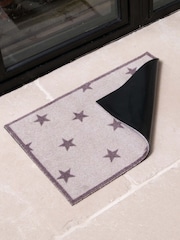 Felpudo de interior lavable con diseño de estrellas de Artsy Mats - Imagen 2 de 4