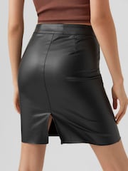 VERO MODA Mini Faux Leather Seam Detail Skirt - Bild 4 von 4