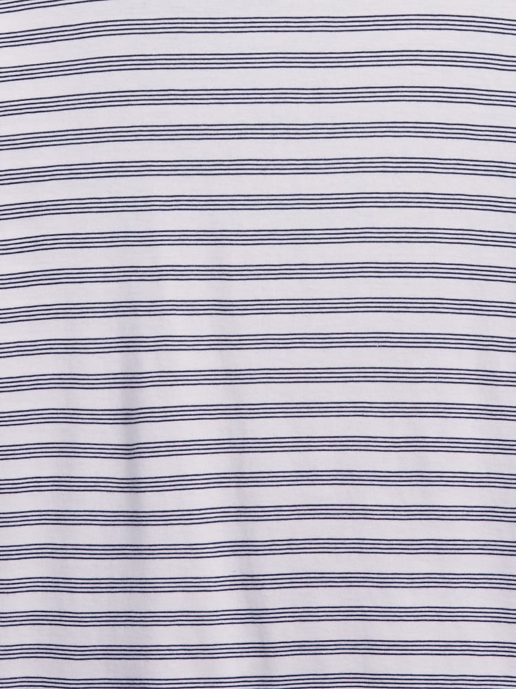 Gap White/Black EverydaySoft Stripe Crew Neck T-Shirt - Image 5 of 5 Gap White/Black EverydaySoft Stripe Crew Neck T-Shirt - Image 5 of 5