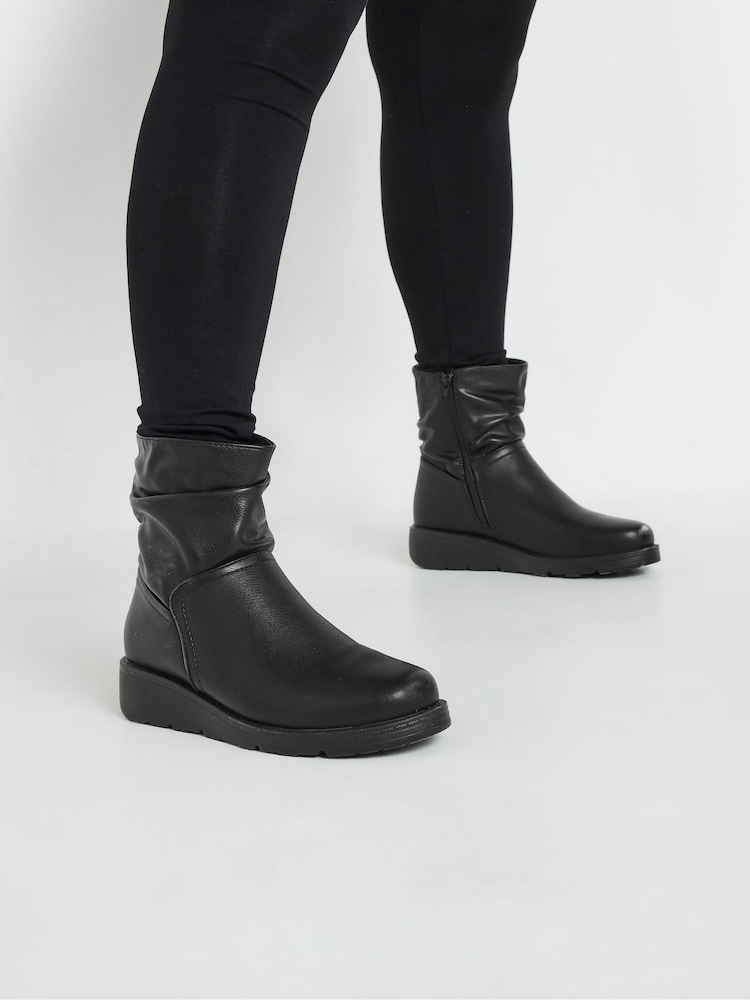 Botines holgados de corte extraancho de Yours Curve - Imagen 2 de 6 Botines holgados de corte extraancho de Yours Curve - Imagen 2 de 6