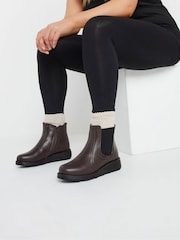 Marrón - Botas Chelsea de cuña de corte de ancho especial de Yours Curve - Imagen 1 de 6