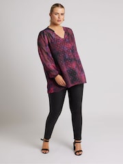 Yours Curve Red London Blurred Abstract Overhead Blouse - Image 3 of 5
