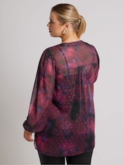 Yours Curve Red London Blurred Abstract Overhead Blouse - Image 4 of 5