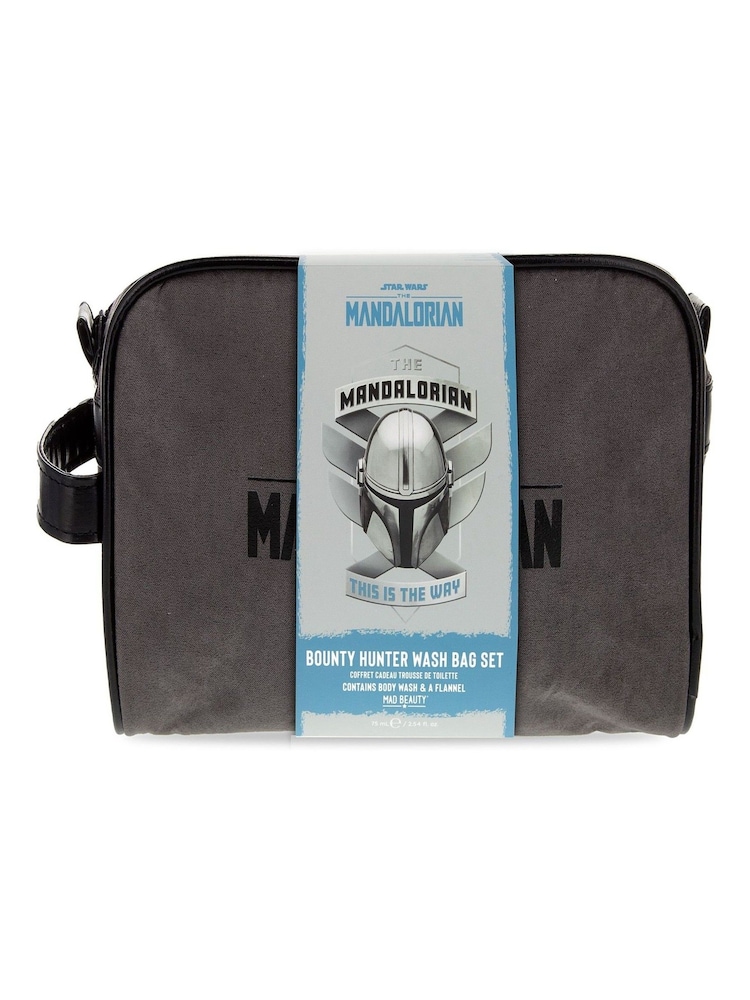 Mad Beauty Mandalorian Bounty Hunter Wash Bag Set - Image 1 of 4