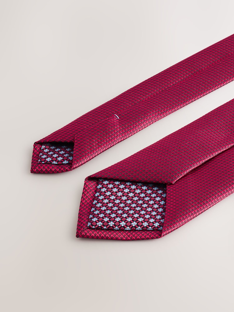 Red Tie and Pocket Square Set - Image 3 of 4