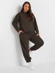 Yours Curve Brown Crewneck Sweatshirt with Cuffed Chocolate Joggers Set - Image 2 of 5