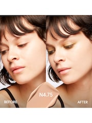 MAC Studio Fix Fluid Broad Spectrum Foundation SPF15 30ml - Image 3 of 5