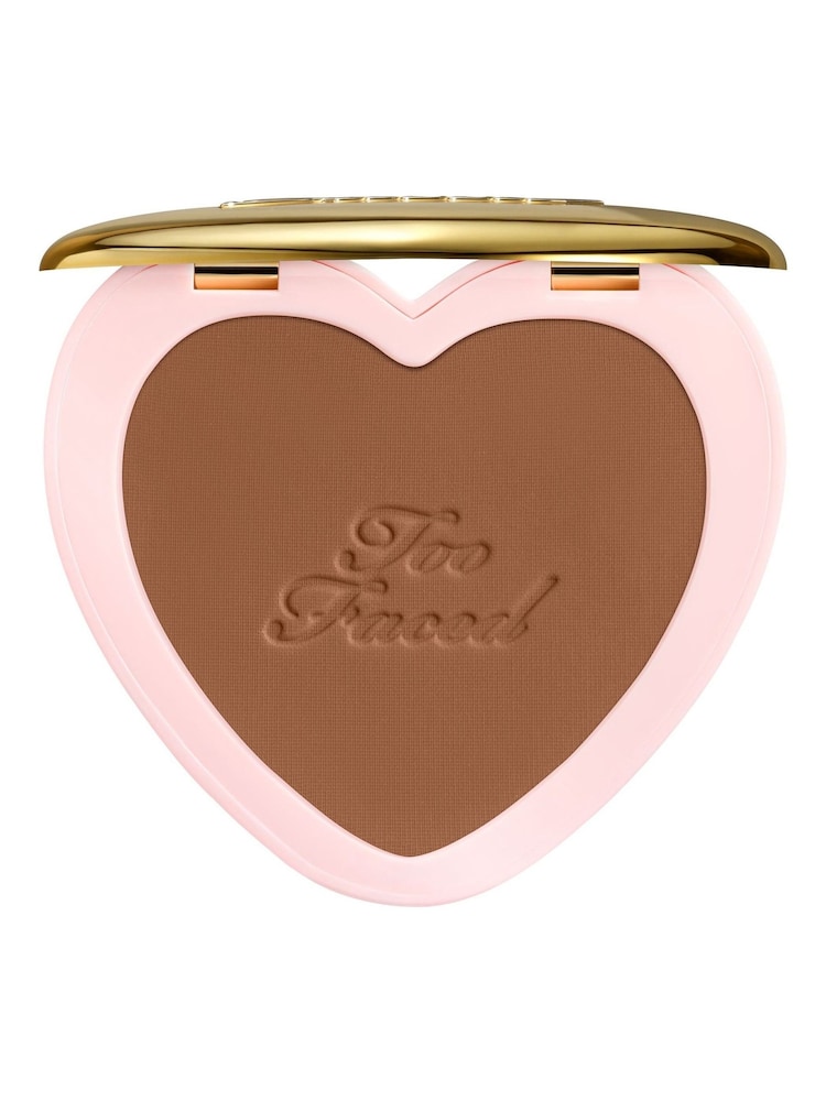 Too Faced Born This Way Soft Blur Flexible Finish Setting Powder - Image 1 of 5 Too Faced Born This Way Soft Blur Flexible Finish Setting Powder - Image 1 of 5
