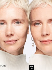 MAC Studio Fix Powder Plus Foundation - Image 4 of 5