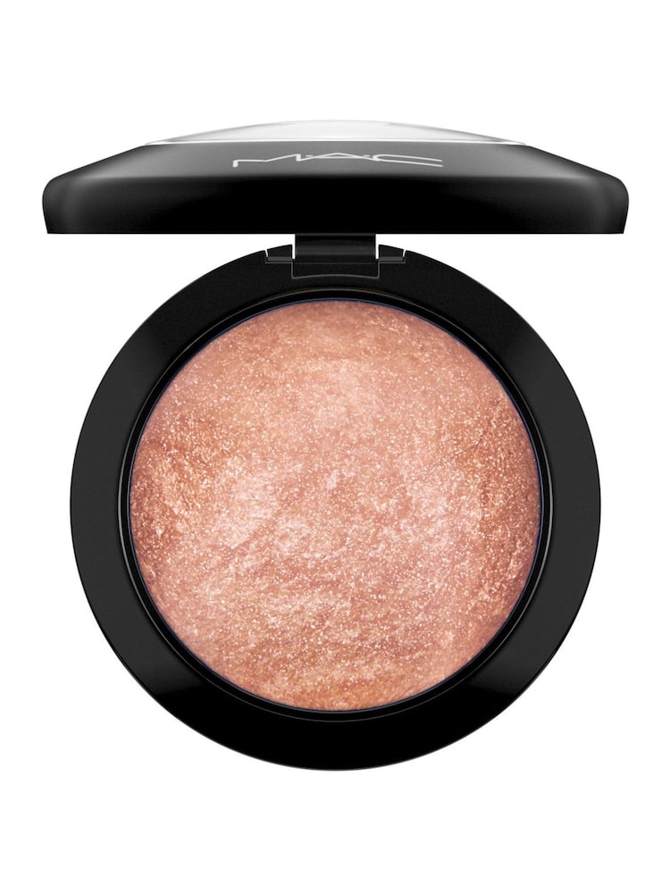 MAC Mineralize Skinfinish Face Powder - Image 2 of 5