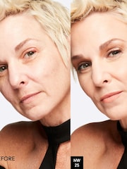 MAC Studio Fix Powder Plus Foundation - Image 4 of 5