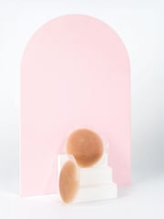 Brush Works Reusable Silicone Nipple Covers - Image 3 of 4