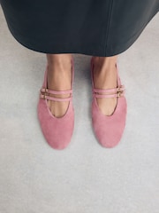 Pink Suede - Кожаные туфли Мэри Джейн с круглым носком Forever Comfort® - Изображение 4 из 10