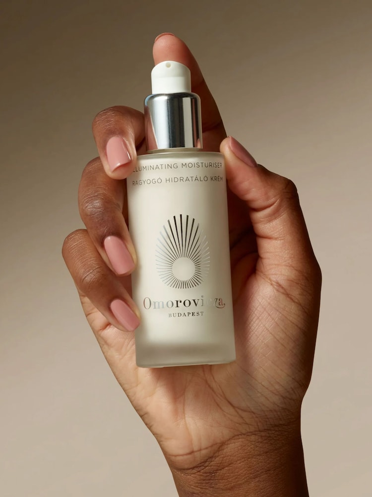 Omorovicza Illuminating Moisturiser 50ml - Image 3 of 3