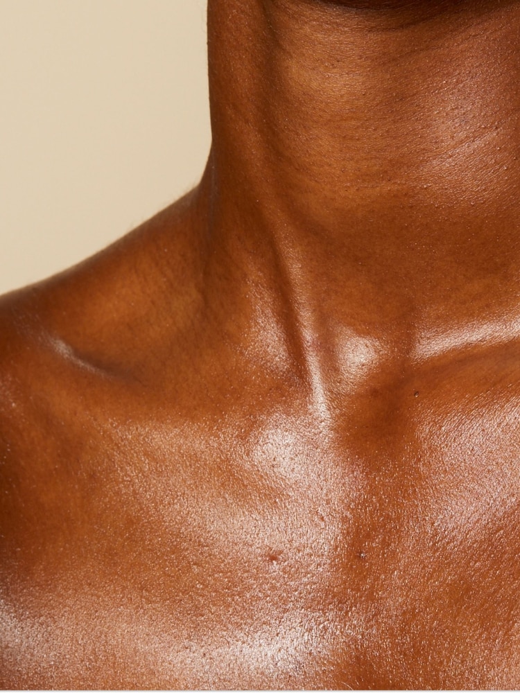 Omorovicza Body Serum 130ml - Image 2 of 3