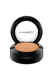 MAC Studio Finish Spf 35 Concealer - Image 1 of 2