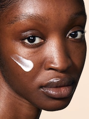 Omorovicza Balancing Moisturiser 50ml - Image 3 of 4