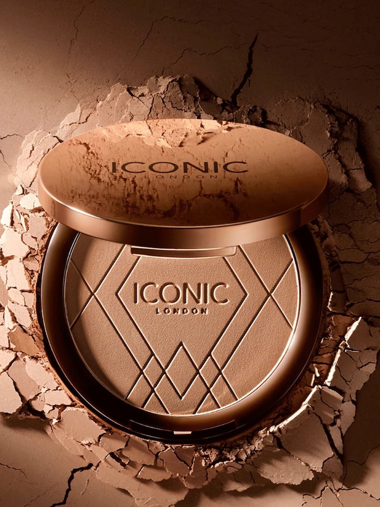ICONIC London Ultimate Bronzing Powder - Image 3 of 3
