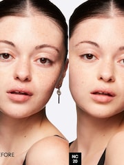 MAC Studio Fix 24-Hour Smooth Wear Concealer - Image 3 of 4