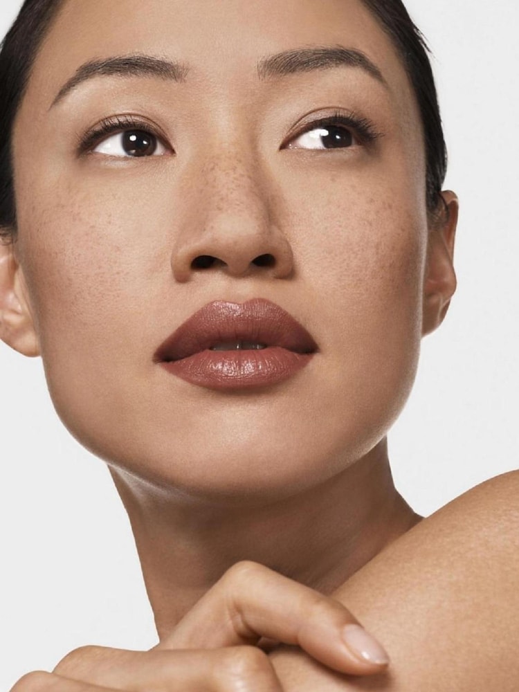 Clinique Dramatically Different Lipstick - Image 3 of 3