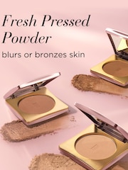Elizabeth Arden Flawless Finish Skincaring Pressed Powder - Image 2 of 5