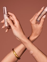 Elizabeth Arden Flawless Finish Skincaring Concealer - Image 3 of 5