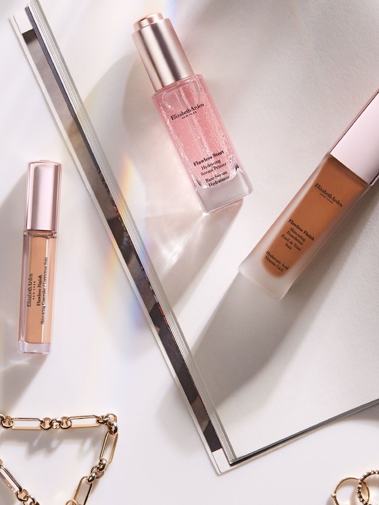 Elizabeth Arden Flawless Finish Skincaring Concealer - Image 2 of 5