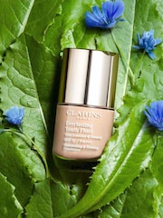 Clarins Everlasting Youth Fluid Foundation SPF15 - Image 4 of 5