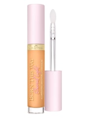 Too Faced Born This Way Ethereal Light Illuminating Smoothing Concealer 5ml - Image 1 of 3