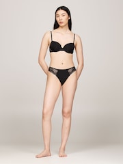 Schwarz - Tommy Hilfiger Down-Filled Quilted Knickers - Bild 2 von 5
