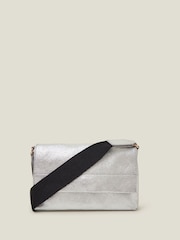 Bolso bandolera pequeño de piel con efecto metalizado de Accessorize - Imagen 1 de 3