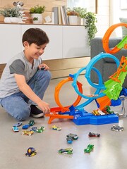 Mattel Games Hot Wheels Action Endless Loop Boosted Set - Image 1 of 4