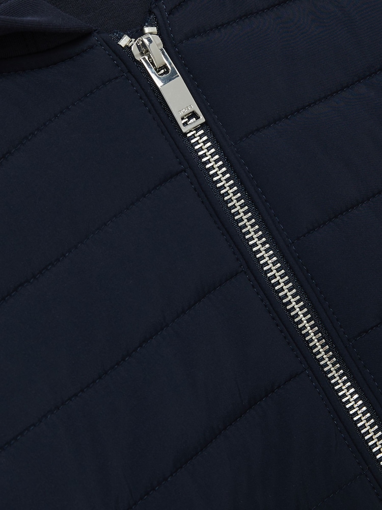 Chaqueta acolchada con capucha de punto interlock híbrido Taylor de Reiss - Imagen 4 de 4 Chaqueta acolchada con capucha de punto interlock híbrido Taylor de Reiss - Imagen 4 de 4