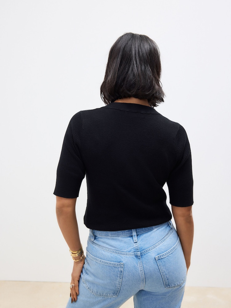 Black Button Up Crew Neck Short Sleeve Top With Linen - Image 4 of 7