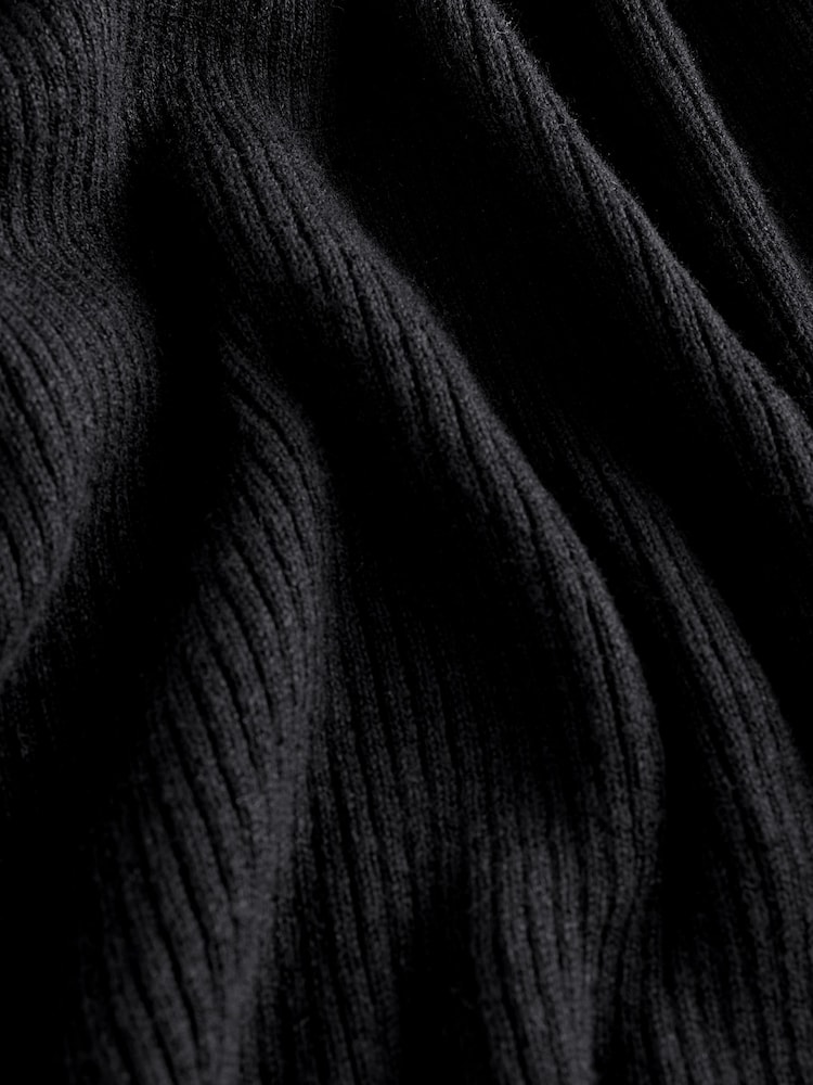 Black Button Up Crew Neck Short Sleeve Top With Linen - Image 7 of 7