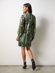 Ro&Zo Green Petite Leopard Print High Neck Dress - Image 4 of 4
