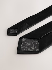 Black Silk Tie And Pocket Square Set - Image 3 of 4