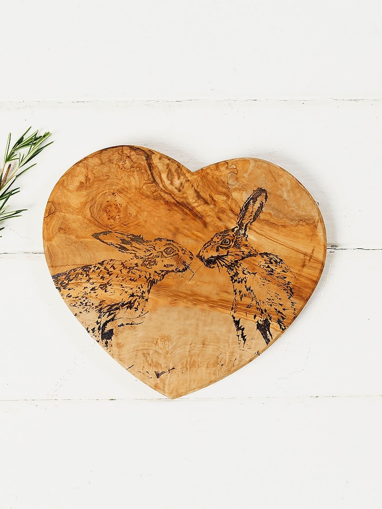 The Just Slate Company Olive Wood Heart Shaped Board 21cm - Kissing Hares - Image 1 of 2