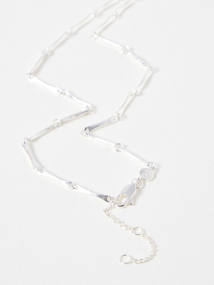 Oliver Bonas Silver Tone Eleanor Textured Bar Collar Necklace - Image 3 of 3 Oliver Bonas Silver Tone Eleanor Textured Bar Collar Necklace - Image 3 of 3