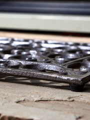 Dibor Brown Cast Iron Ornate Doormat - Image 4 of 5