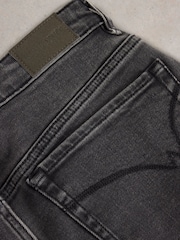 White Stuff Black Tilly Tapered Jeans - Image 6 of 6