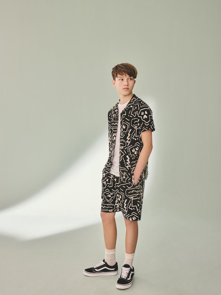 Black/White 100% Cotton Printed Jersey Shirt And Shorts Set (3-16yrs) - Image 2 of 10