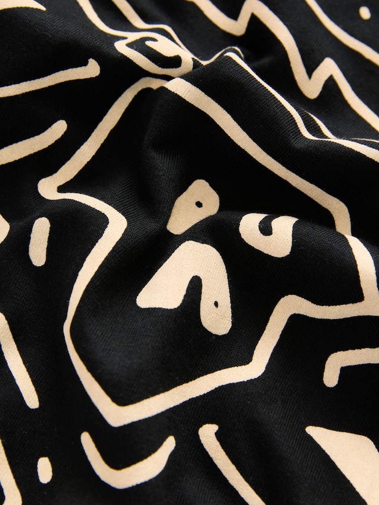 Black/White 100% Cotton Printed Jersey Shirt And Shorts Set (3-16yrs) - Image 9 of 10