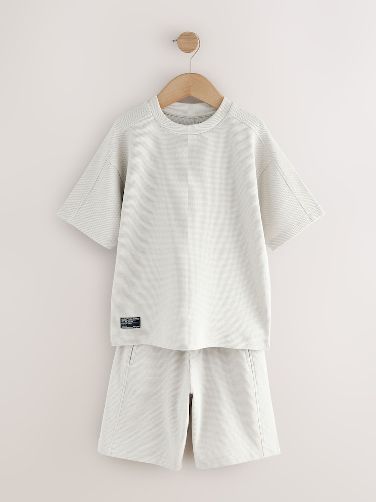 אפור - Textured Short Sleeve T-Shirt and Shorts Set (3-16yrs) - Image 6 of 10