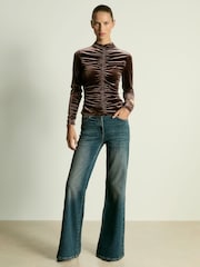 Reiss Chocolate Ari Velvet Ruched Long-Sleeve Top - Image 3 of 6