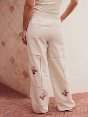 White Embroidered Wide Leg Trousers With Linen - Image 4 of 8