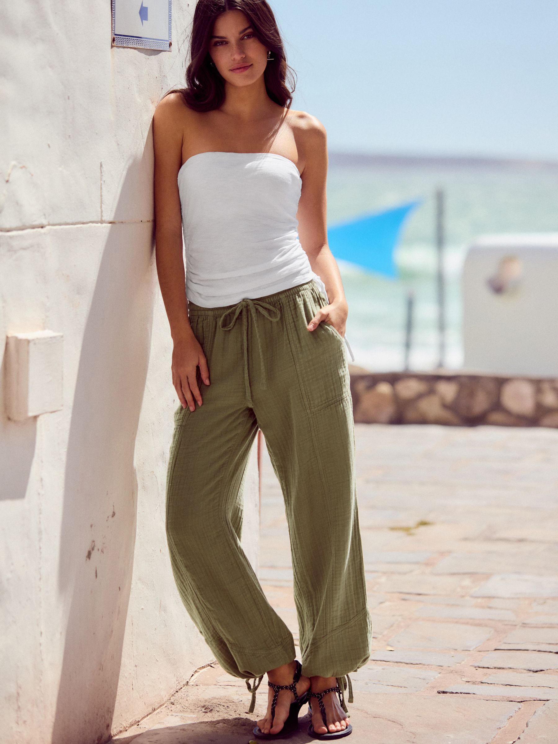 Girls Floral Trousers & Leggings | JoJo Maman Bébé
