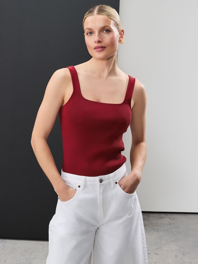 Red Square Neck Scalloped Edge Knitted Vest - Image 2 of 7