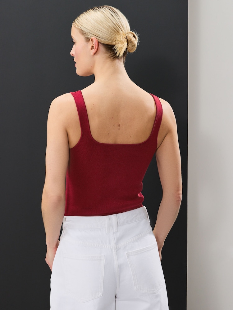 Red Square Neck Scalloped Edge Knitted Vest - Image 3 of 7